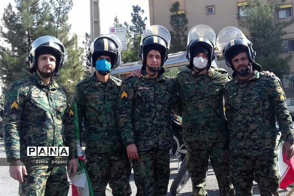 مراسم ۲۲ بهمن به صورت خودرویی و موتوری در خاورشهر