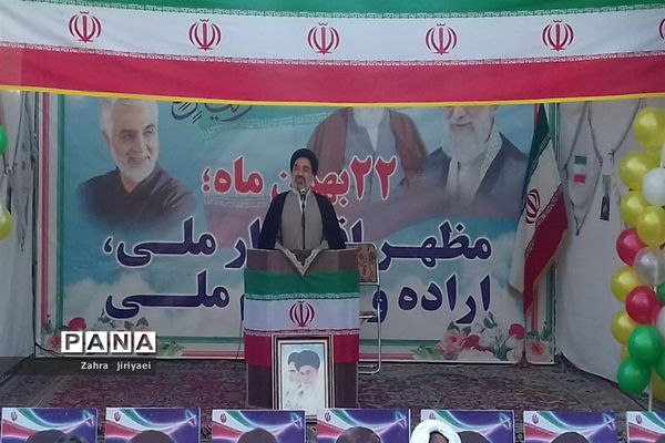 مراسم ۲۲ بهمن به صورت خودرویی و موتوری در خاورشهر