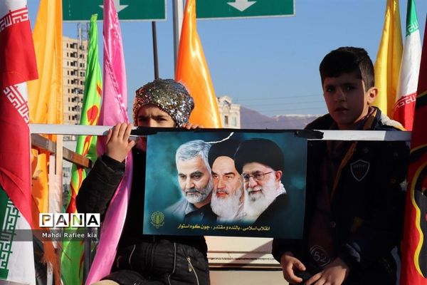 رژه خودرویی یوم الله ۲۲ بهمن در آذربایجان شرقی