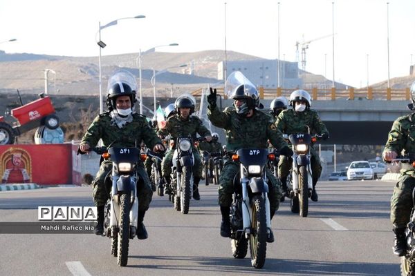 رژه خودرویی یوم الله ۲۲ بهمن در آذربایجان شرقی