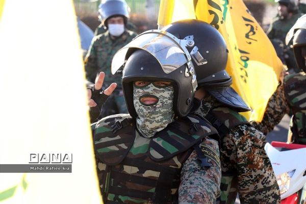 رژه خودرویی یوم الله ۲۲ بهمن در آذربایجان شرقی