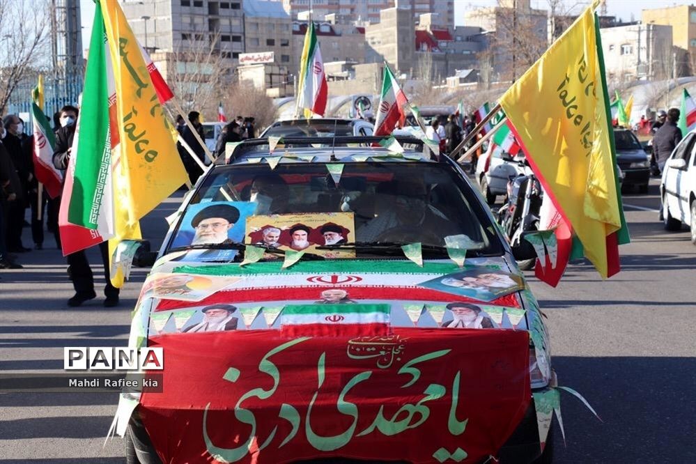 رژه خودرویی یوم الله ۲۲ بهمن در آذربایجان شرقی