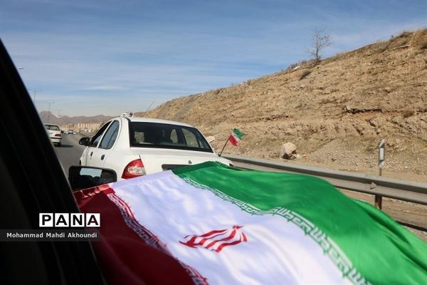 جلوه های باشکوه حضور مردم در راهپیمایی متفاوت پردیس‬