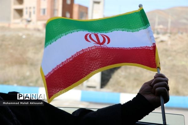 جلوه های باشکوه حضور مردم در راهپیمایی متفاوت پردیس‬