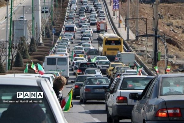 جلوه های باشکوه حضور مردم در راهپیمایی متفاوت پردیس‬