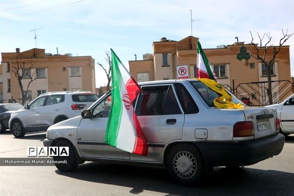 جلوه های باشکوه حضور مردم در راهپیمایی متفاوت پردیس‬