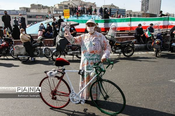 راهپیمایی یوم الله ۲۲ بهمن در تهران- 3