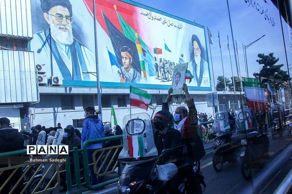 راهپیمایی یوم الله ۲۲ بهمن در تهران- 3