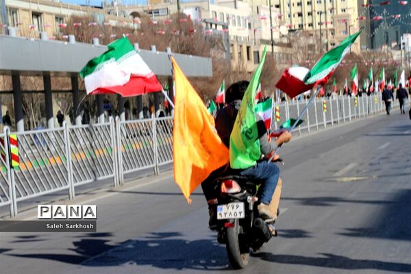 راهپیمایی 22 بهمن  در مشهد مقدس