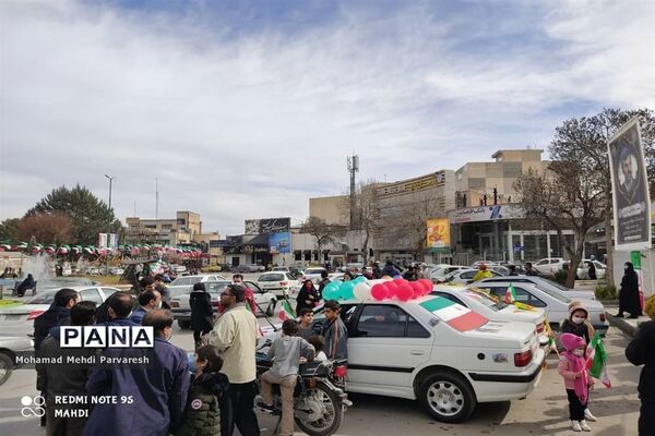 راهپیمایی  خودرویی ۲۲ بهمن در کرمانشاه