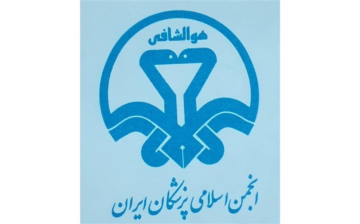 جامعه پزشکی همچون جوانان سال 59 با دست خالی کشور را در دوران کرونا اداره کرد