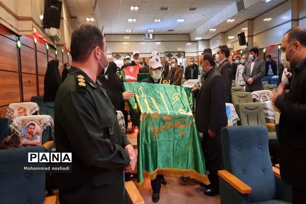 همایش بسیجیان فرهنگی و تجلیل از ایثارگران ناحیه دو شهر ری