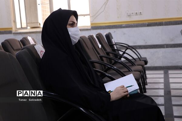 آیین گرامیداشت هفته زن و روز مادر در آموزش و پرورش ناحیه 2 اهواز