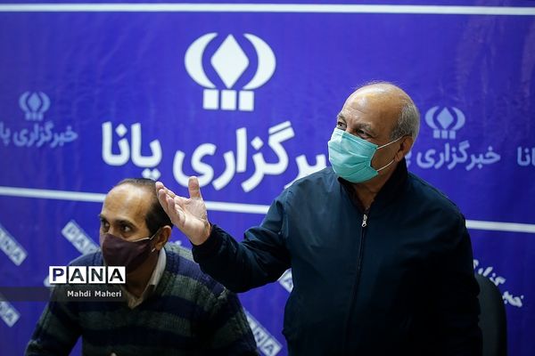 تقدیر از تاکسیران امانتدار در خبرگزاری پانا