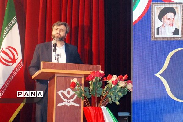 برپایی جشن پیروزی انقلاب اسلامی در کانون سمیه ناحیه یک شهرری