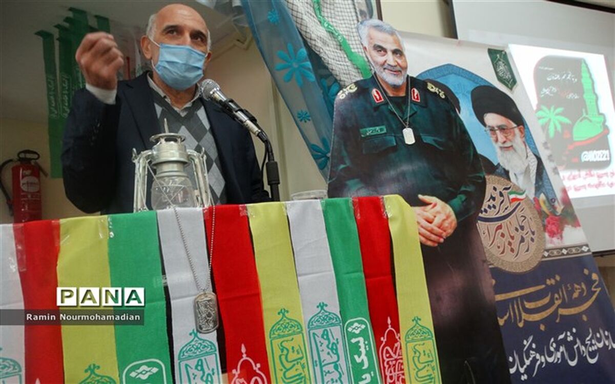 نقش شهدای فرهنگی و دانش آموزان در شکل گیری و پیروزی انقلاب اسلامی بی بدیل بود