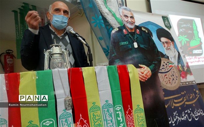 نقش شهدای فرهنگی و دانش آموزان در شکل گیری و پیروزی انقلاب اسلامی بی بدیل بود