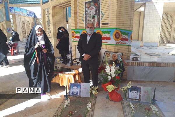 یادواره شهیدعبدالرحمن آدمی درگلزار شهدای ابرکوه