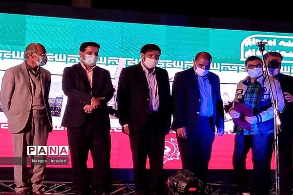 جشن بزرگ پیروزی انقلاب در شهرستان امیدیه