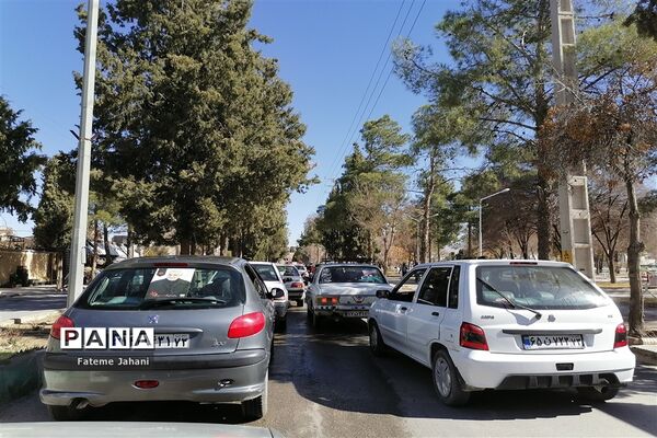 راهپیمایی خودرویی 22 بهمن درشهرستان نی ریز