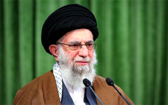 واکنش رهبری به مساله اهانت به مسئولان