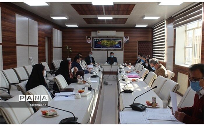 برگزاری تکریم و بزرگداشت مقام معلم در اداره آموزش و پرورش منطقه 19