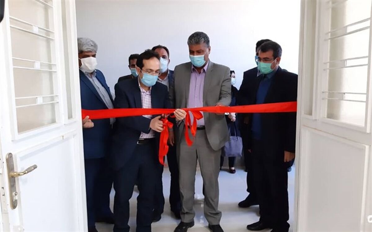 رونمایی از تجهیزات آزمایشگاه زیست فناوری پژوهش سرای رازی شهرستان بیضا 