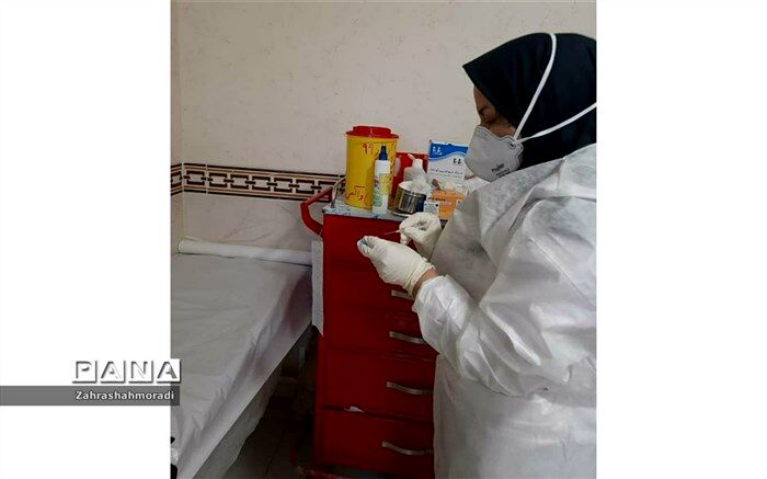 آغــاز نخستین مرحله واکسیناسیون  روسی در بیمارستان شهــدای لنجان