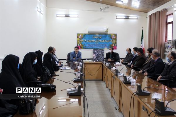 تجلیل از منتخبان حوزه پرورشی و مربیان پیشتاز در محمودآباد