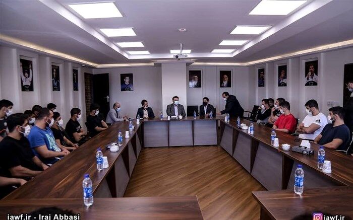 استاندار با کشتی‌گیران مازندرانی تیم‌های ملی دیدار کرد