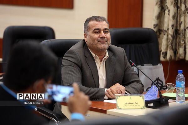 نشست هم اندیشی مدیران سازمان دانش آموزی سراسر کشور