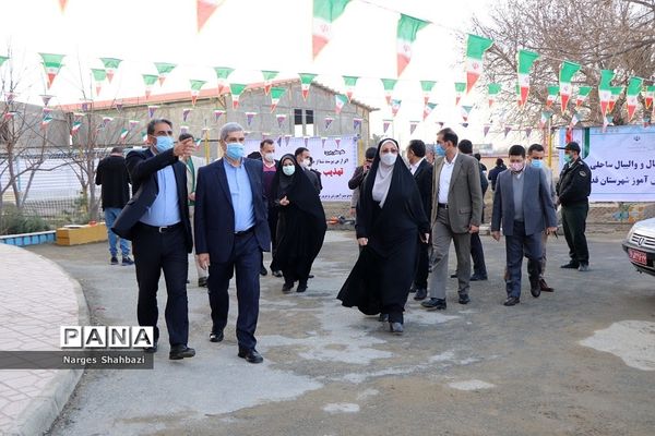 افتتحایه زمین فوتبال و والیبال ساحلی در شهر قدس