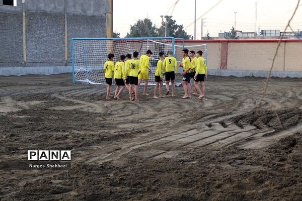 افتتحایه زمین فوتبال و والیبال ساحلی در شهر قدس