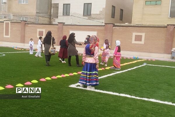 آیین افتتاح زمین چمن مدرسه  شهید محسن فخری زاده در شهریار