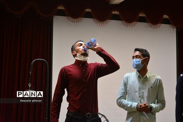 اختتامیه نمایشگاه مدافعان انقلاب اسلامی در بیرجند استان خراسان جنوبی