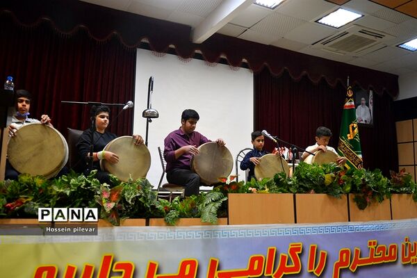 اختتامیه نمایشگاه مدافعان انقلاب اسلامی در بیرجند استان خراسان جنوبی