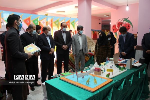 بازدید مدیرکل تربیت بدنی و فعالیت‌های ورزشی وزارت آموزش و پرورش  از مدرسه شهید معینی  بوشهر