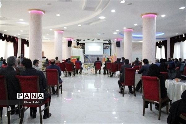 آیین رونمایی و انتشار مجموعه آثار تولید محتوای الکترونیکی آذربایجان شرقی