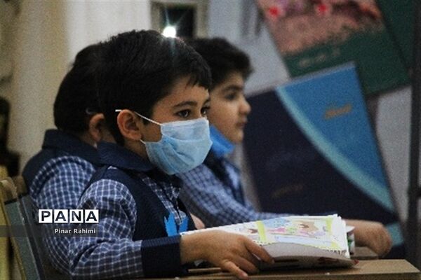 آیین رونمایی و انتشار مجموعه آثار تولید محتوای الکترونیکی آذربایجان شرقی