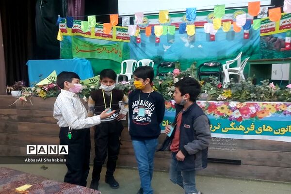 جشن هفته کانون های فرهنگی تربیتی ویژه اعضای فعال کانون لقمان کاشمر