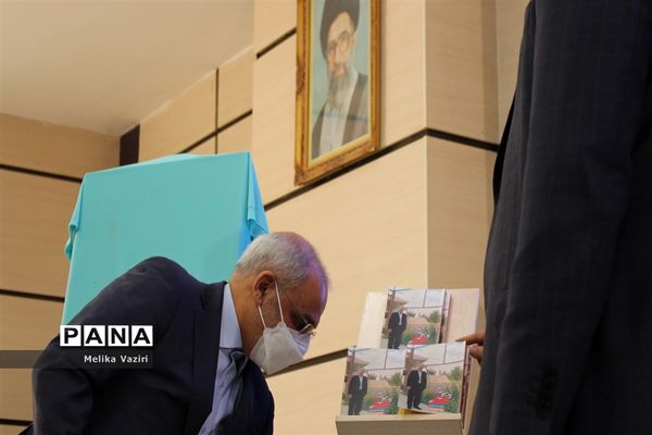 افتتاح مدارس باحضور وزیر آموزش و پرورش و معاون نوسازی و تجهیز مدارس کشوردر زنجان