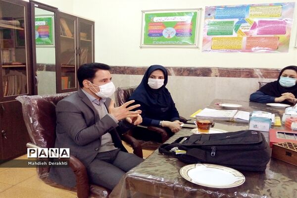 اجرای طرح یاریگران زندگی درآموزش و پرورش ناحیه یک بهارستان