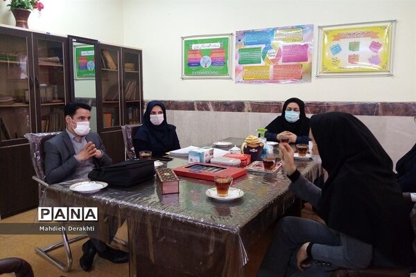 اجرای طرح یاریگران زندگی درآموزش و پرورش ناحیه یک بهارستان