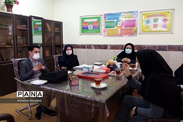 اجرای طرح یاریگران زندگی درآموزش و پرورش ناحیه یک بهارستان