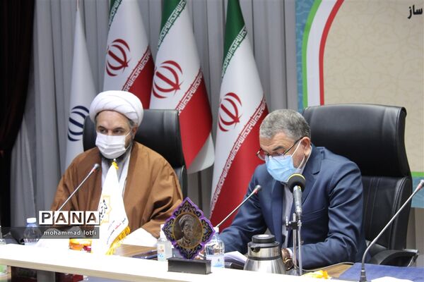 پیش همایش شهید شیخ محمد خیابانی در باشگاه فرهنگیان تبریز