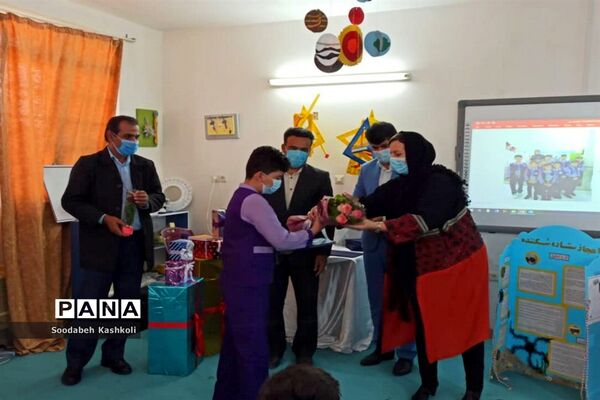 تقدیر از دانشمندان و پژوهشگران کوچک دبستان شهید کاوه بوشهر