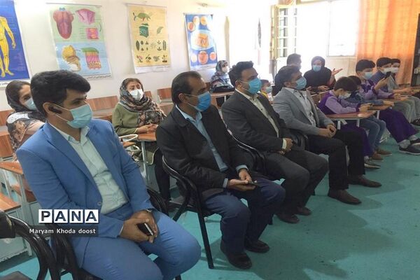 تقدیر از دانشمندان و پژوهشگران کوچک دبستان شهید کاوه بوشهر