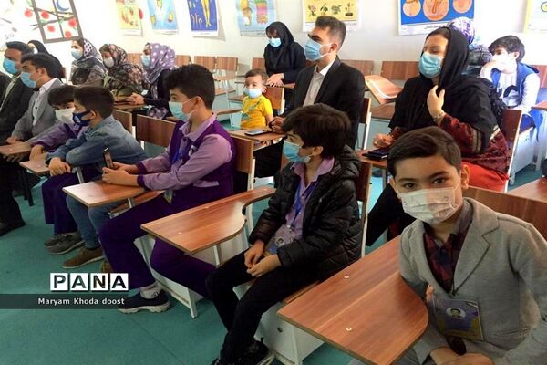 تقدیر از دانشمندان و پژوهشگران کوچک دبستان شهید کاوه بوشهر