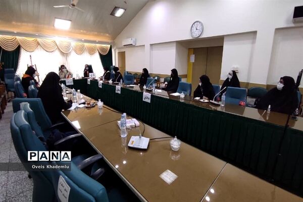 مناظره دانش‌آموزی شهرستان‌های بهشهر و گلوگاه