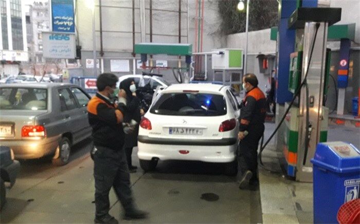 پای درد دل کارکنان پمپ بنزین‌
